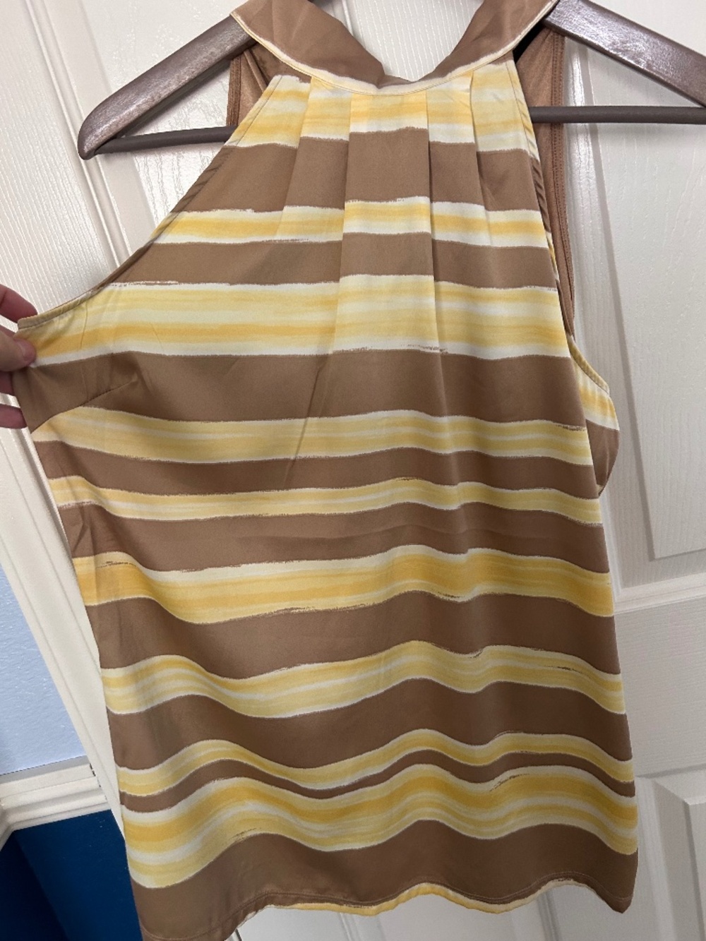 Women’s sleeveless top